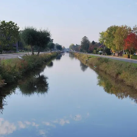 Am Moor, 35629 * Uplengen