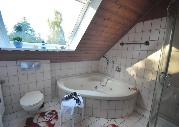 Am Moor, 35629 * Uplengen