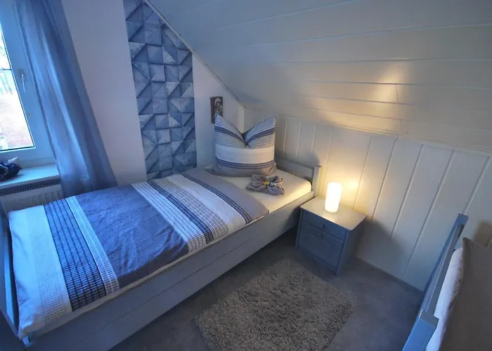 Am Moor, 35629 * Uplengen