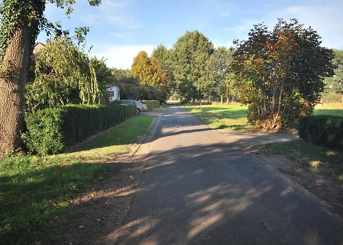 Am Moor, 35629 * Uplengen